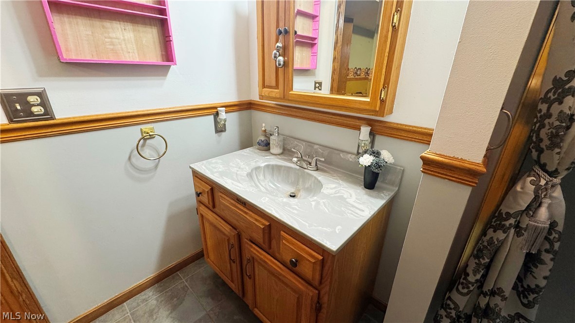 25 Oak Drive Dillonvale OH 43917