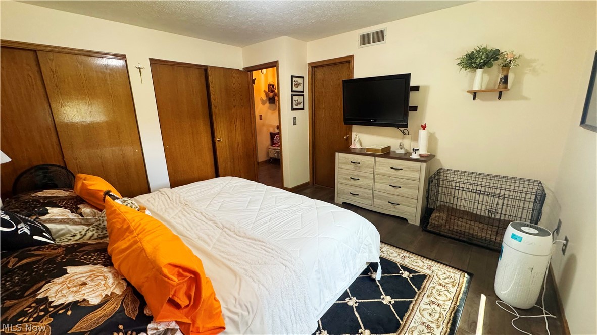 25 Oak Drive Dillonvale OH 43917