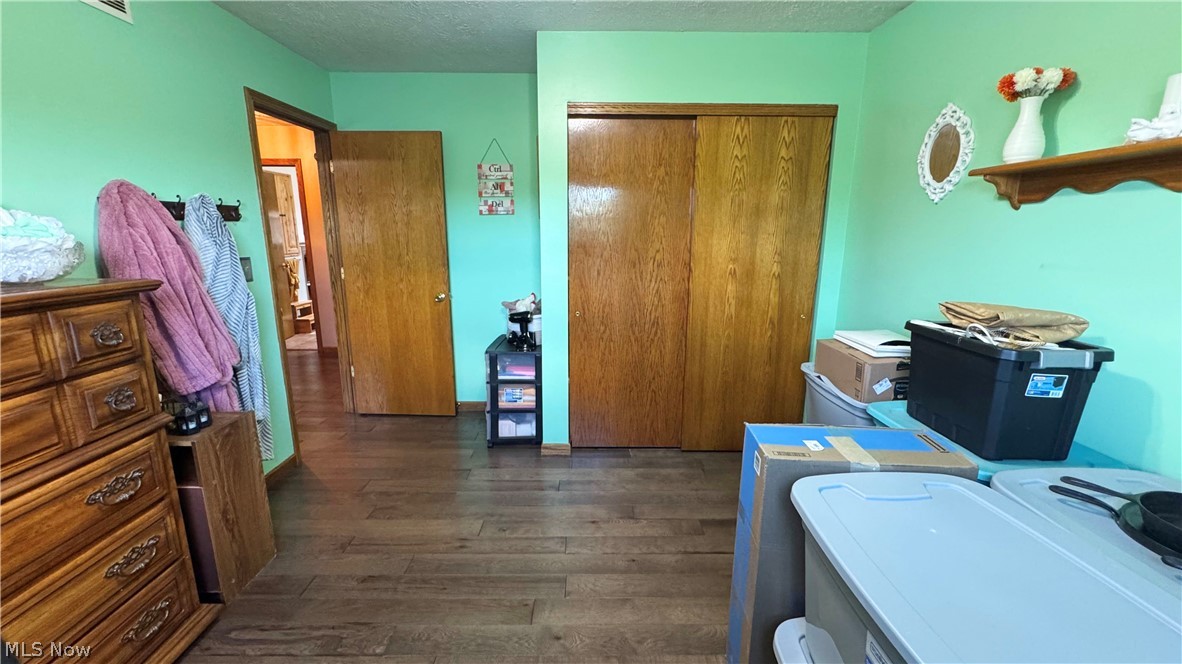 25 Oak Drive Dillonvale OH 43917