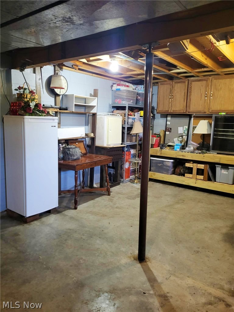 25 Oak Drive Dillonvale OH 43917