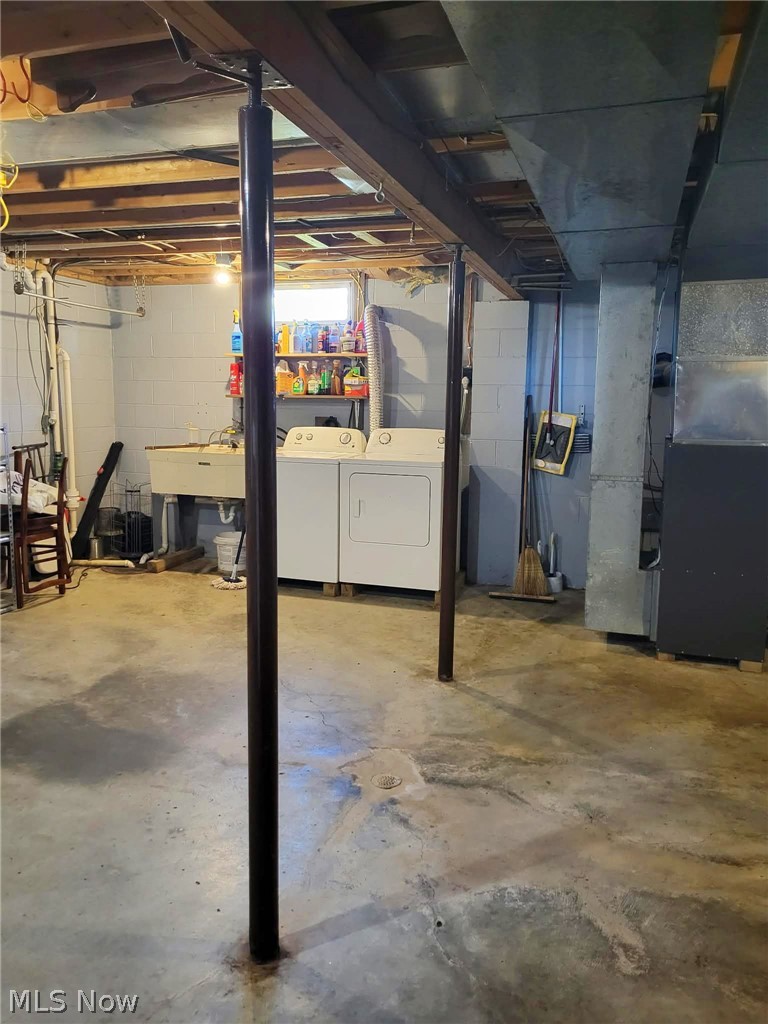25 Oak Drive Dillonvale OH 43917