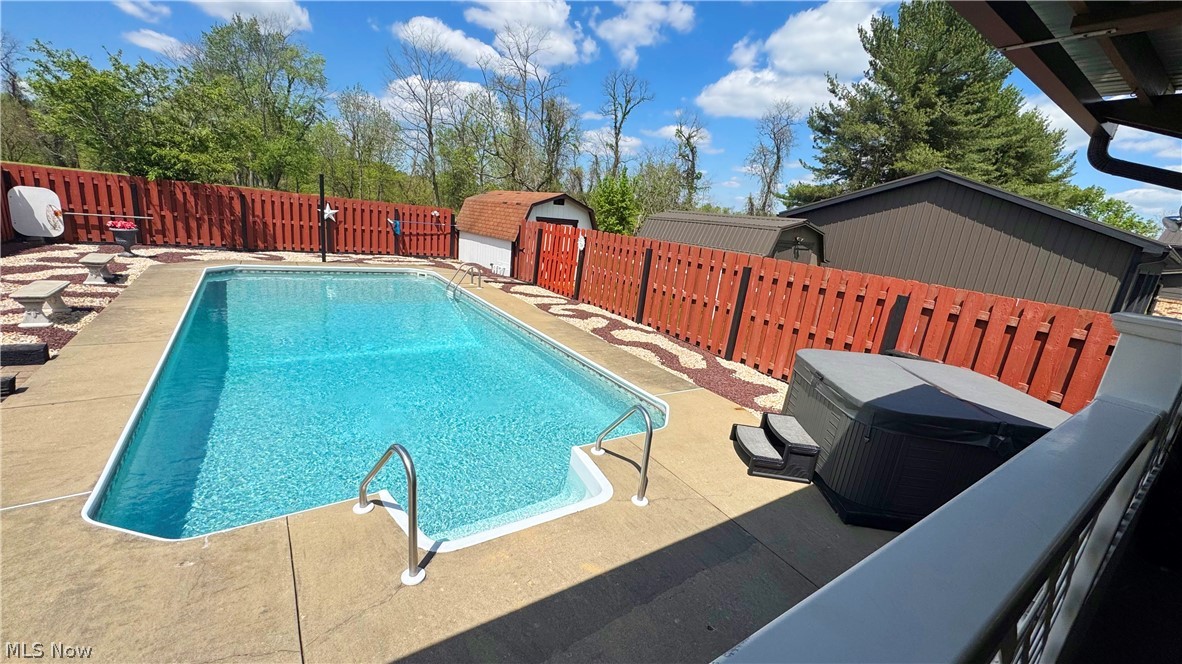 25 Oak Drive Dillonvale OH 43917