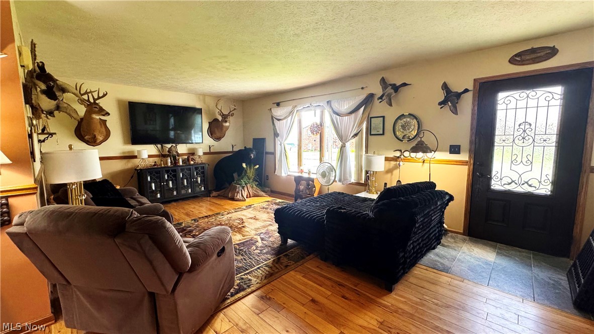 25 Oak Drive Dillonvale OH 43917