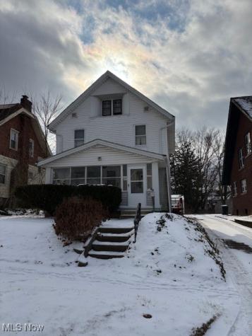 362 Palm Avenue Akron OH 44301