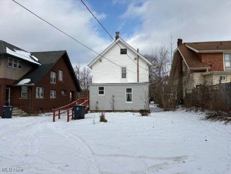 362 Palm Avenue Akron OH 44301
