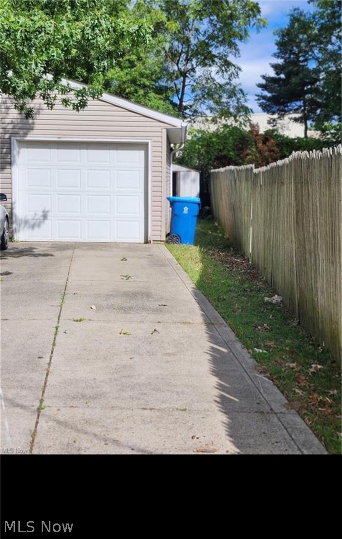 1573 E 337th Street Eastlake OH 44095