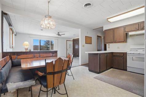 8733 State Route 44 Ravenna OH 44266