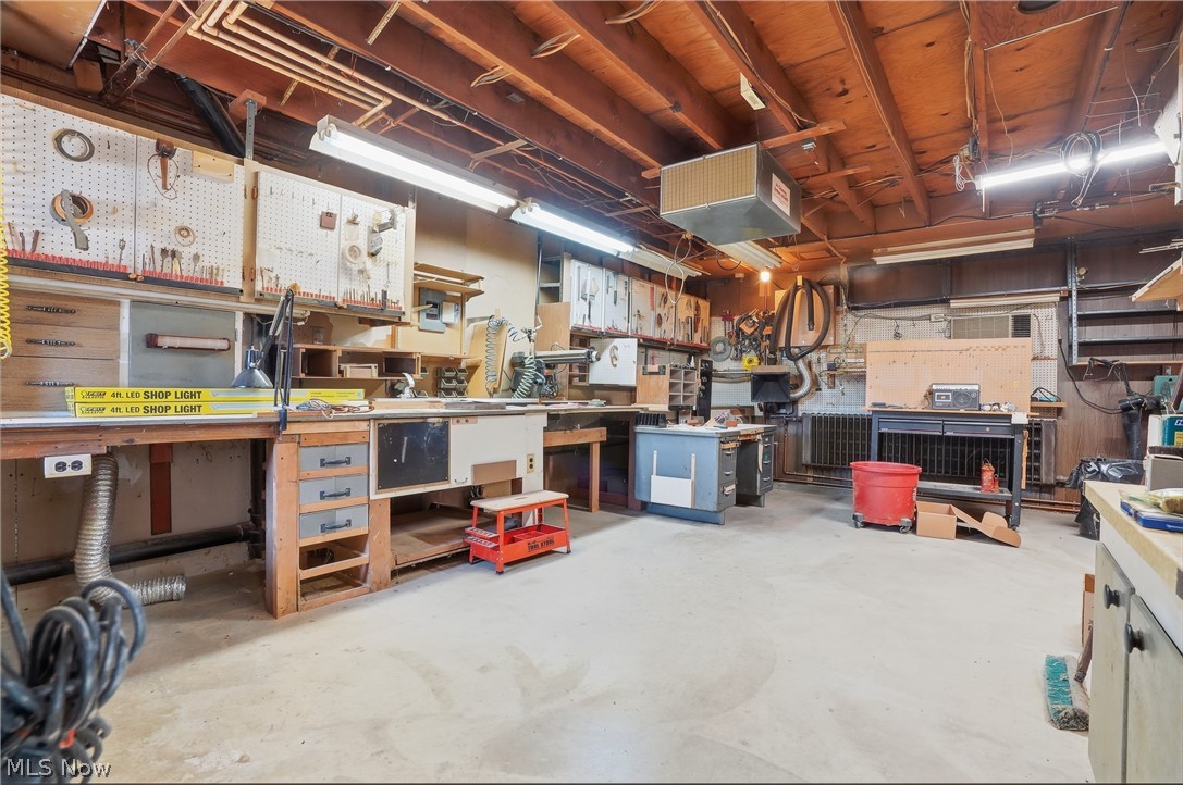 8733 State Route 44 Ravenna OH 44266