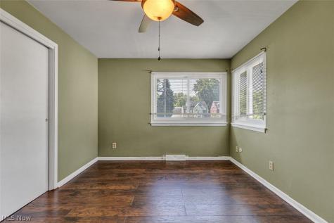23954 Maple Ridge Road North Olmsted OH 44070