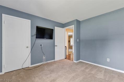 23954 Maple Ridge Road North Olmsted OH 44070