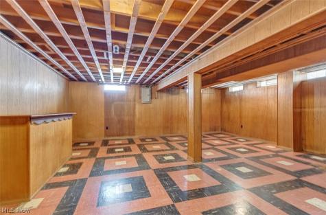 23954 Maple Ridge Road North Olmsted OH 44070