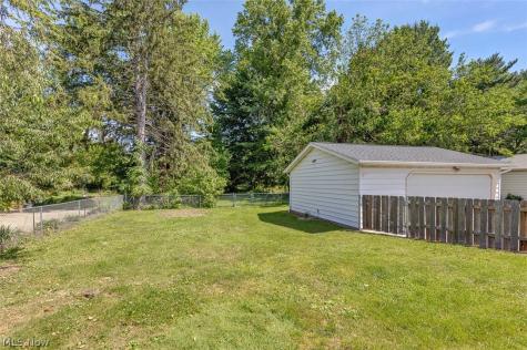 23954 Maple Ridge Road North Olmsted OH 44070