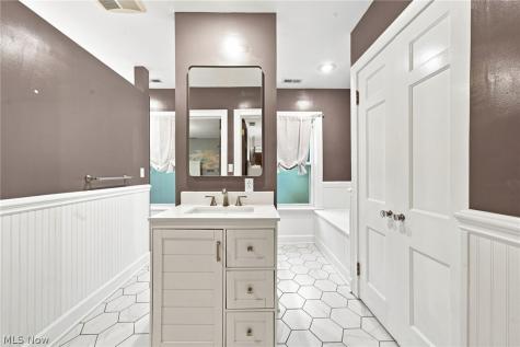 285 Argyle Road Rocky River OH 44116