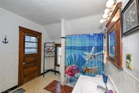 4049 Marvin Avenue Cleveland OH 44109