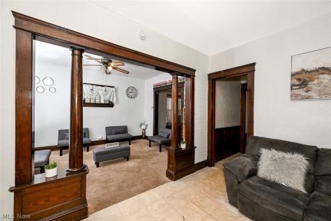 4049 Marvin Avenue Cleveland OH 44109