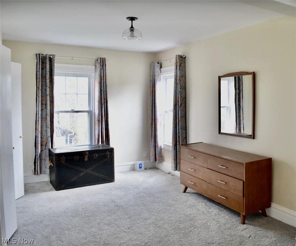 3181 Scarborough Road Cleveland OH 44118