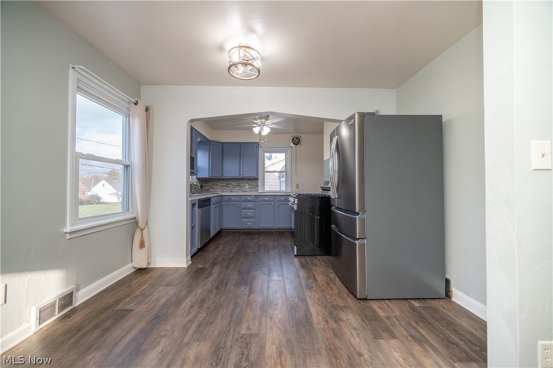 60 Renee Drive Struthers OH 44471