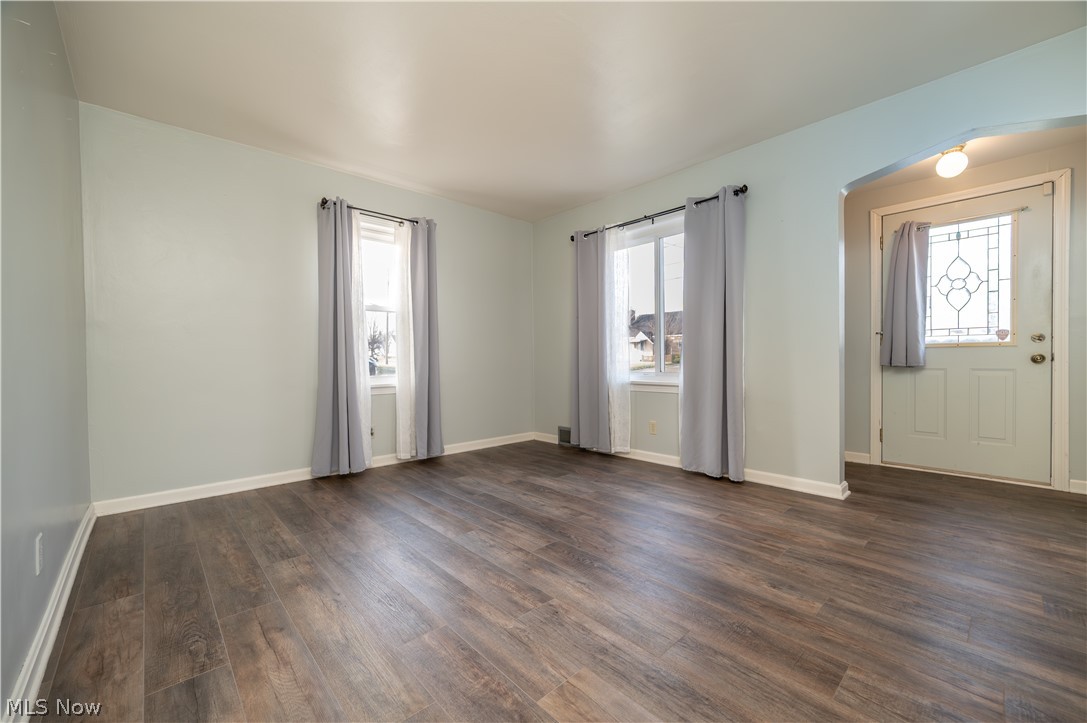60 Renee Drive Struthers OH 44471
