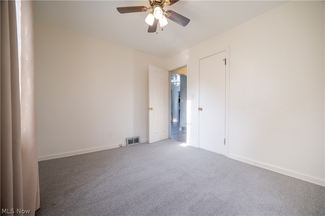 60 Renee Drive Struthers OH 44471