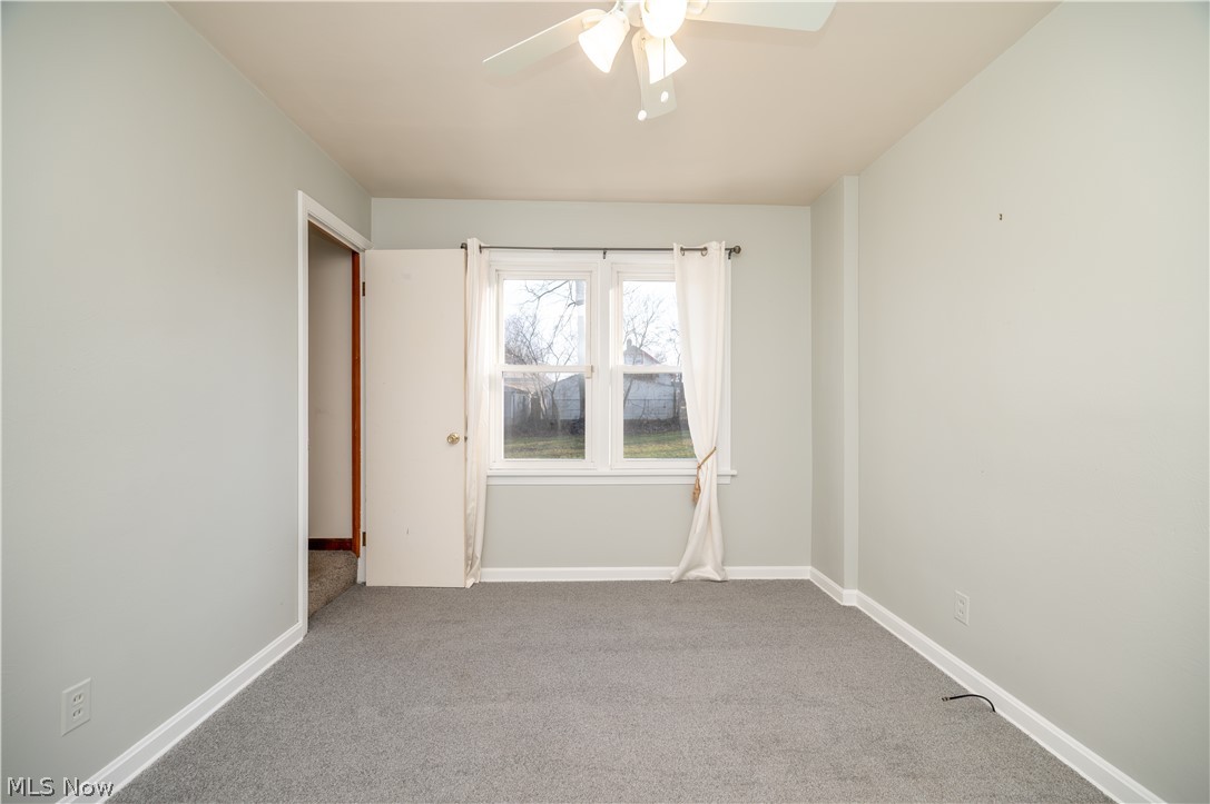 60 Renee Drive Struthers OH 44471