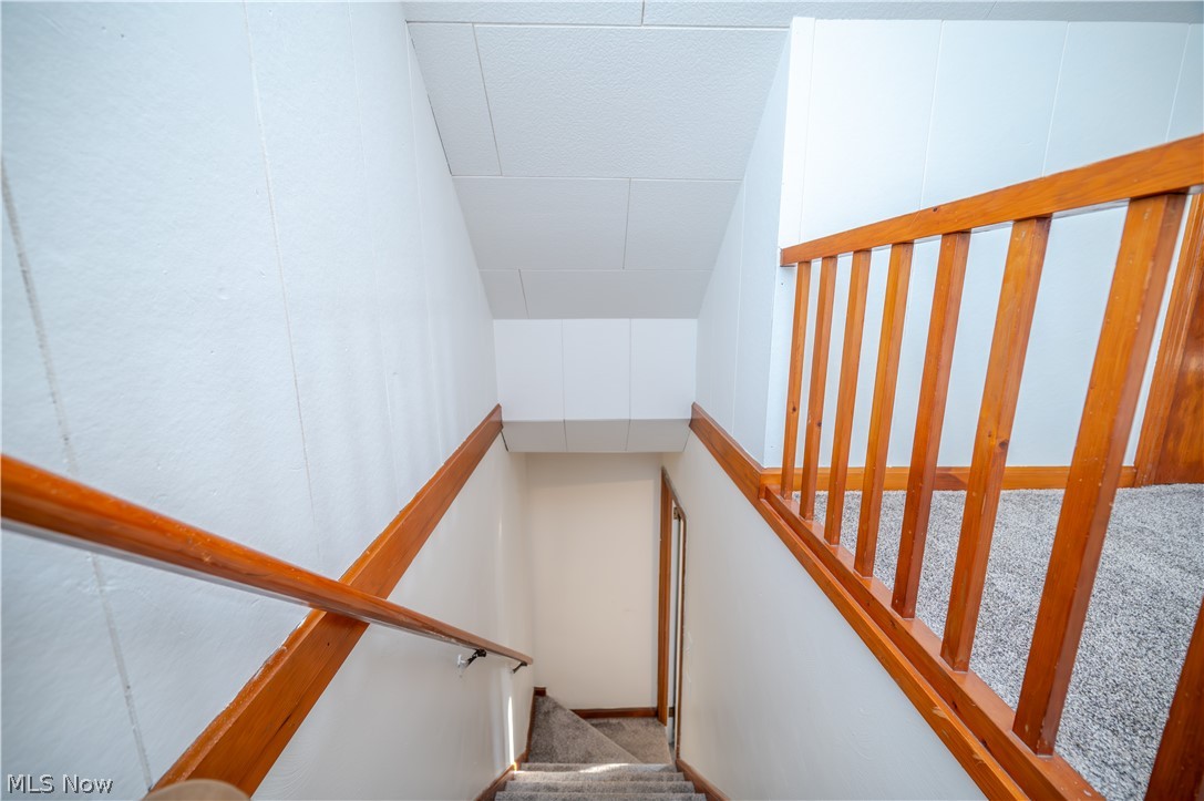 60 Renee Drive Struthers OH 44471