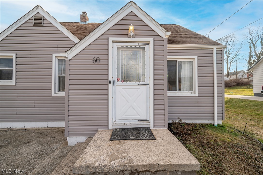 60 Renee Drive Struthers OH 44471