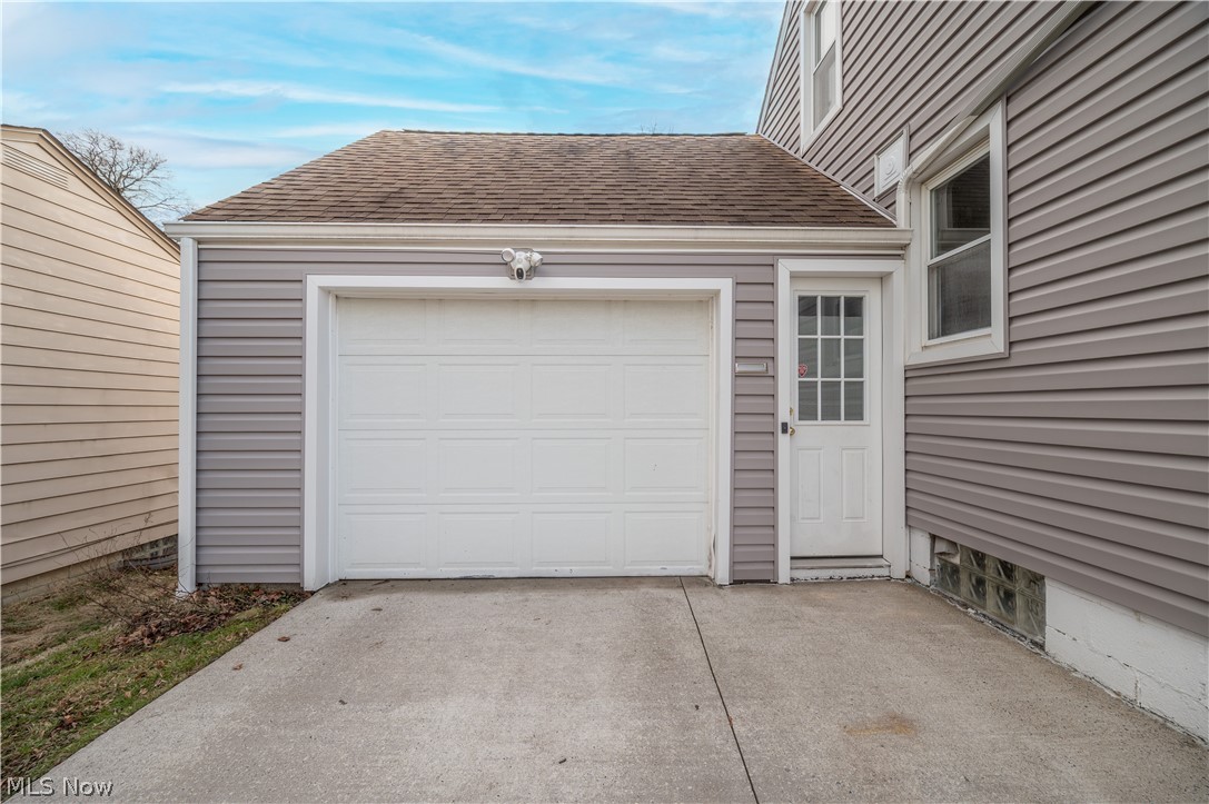 60 Renee Drive Struthers OH 44471