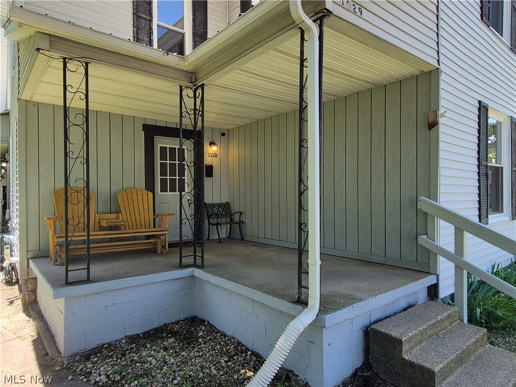 1029 E Main Street Coshocton OH 43812