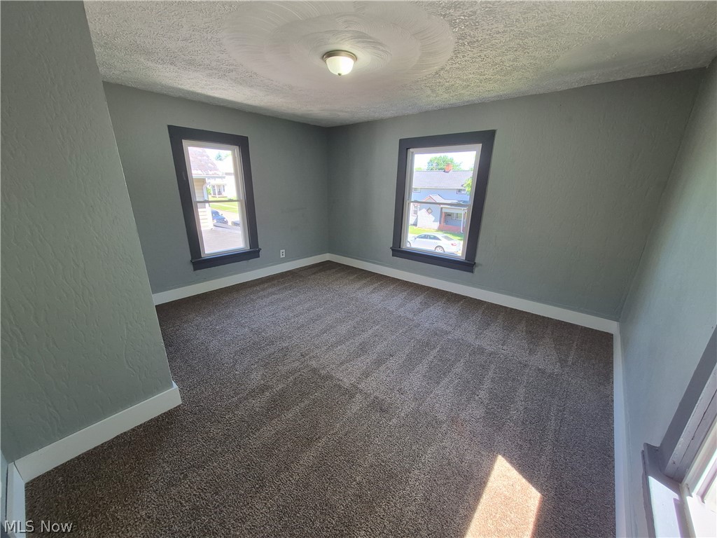 1029 E Main Street Coshocton OH 43812