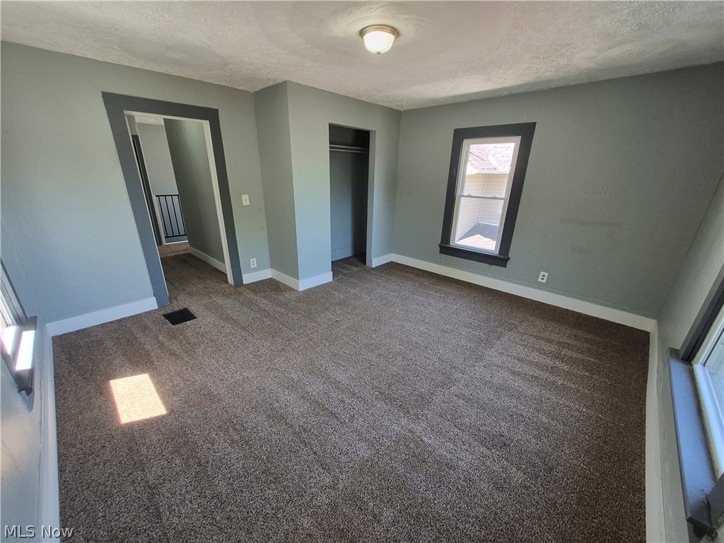 1029 E Main Street Coshocton OH 43812
