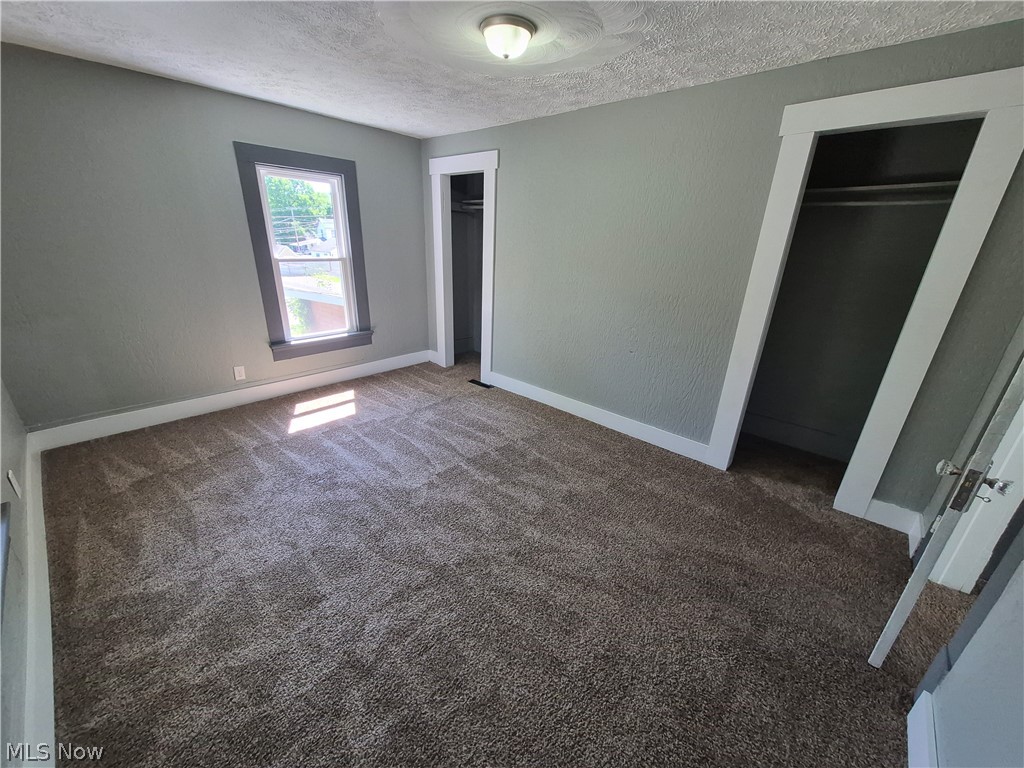 1029 E Main Street Coshocton OH 43812