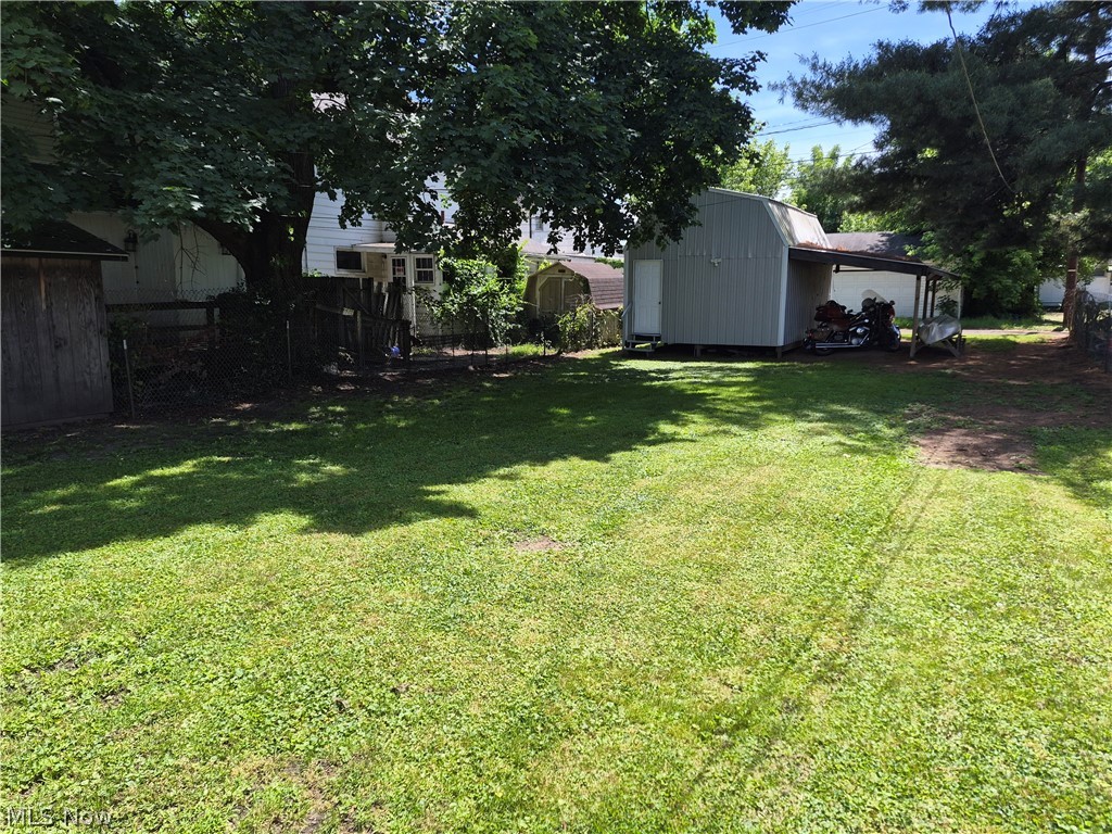 1029 E Main Street Coshocton OH 43812