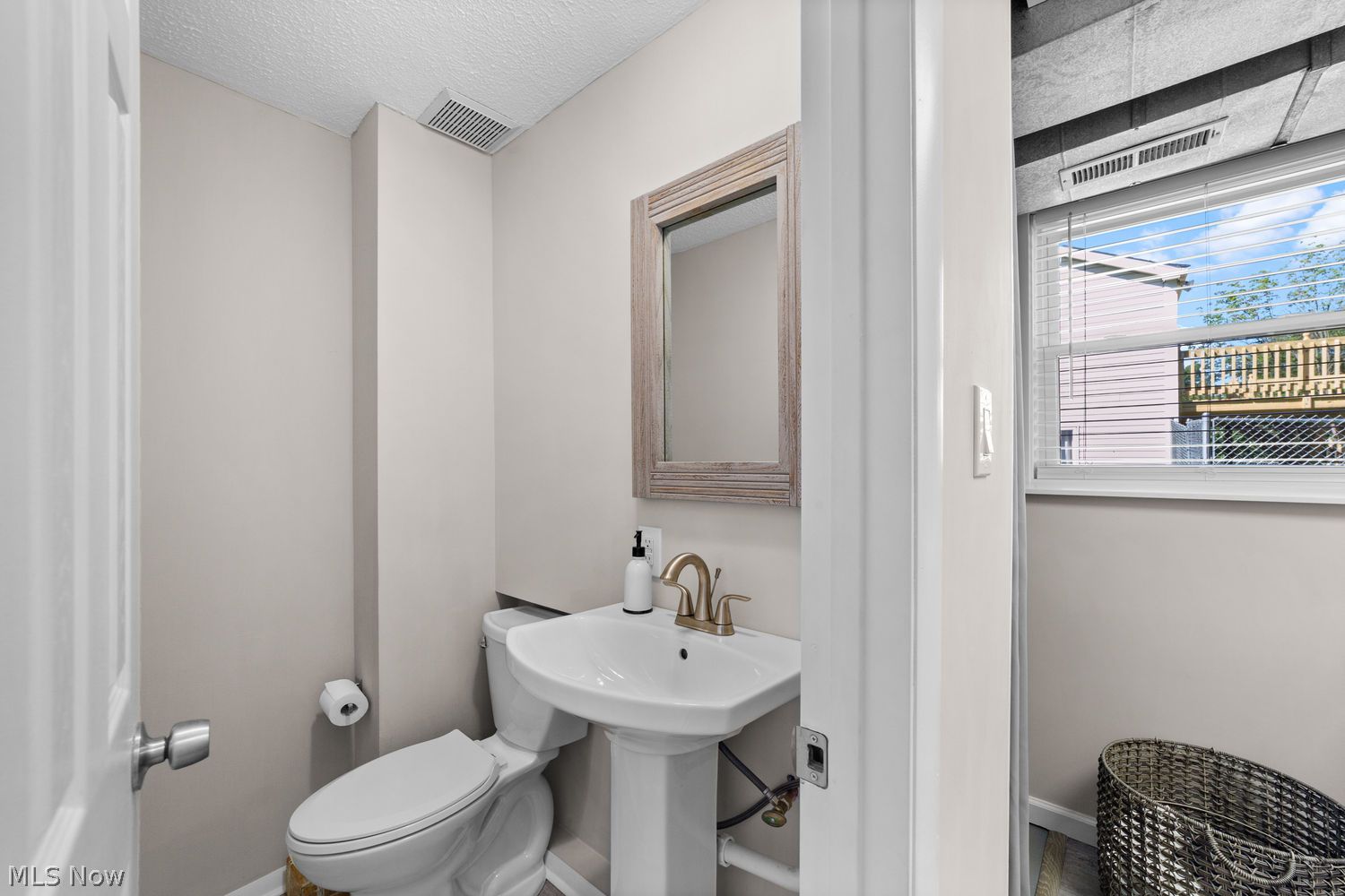 255 Jasper Lane Medina OH 44256