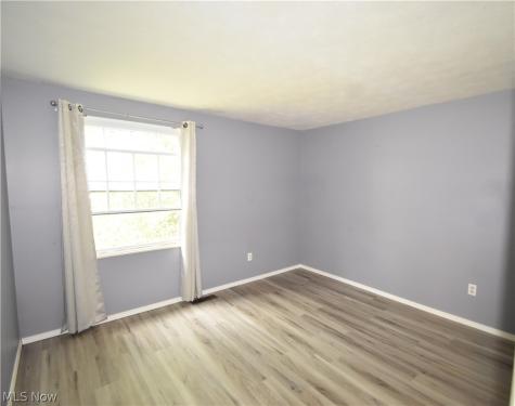 143 Camrose Drive Niles OH 44446