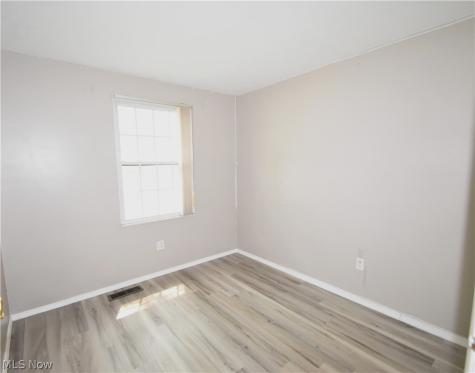 143 Camrose Drive Niles OH 44446
