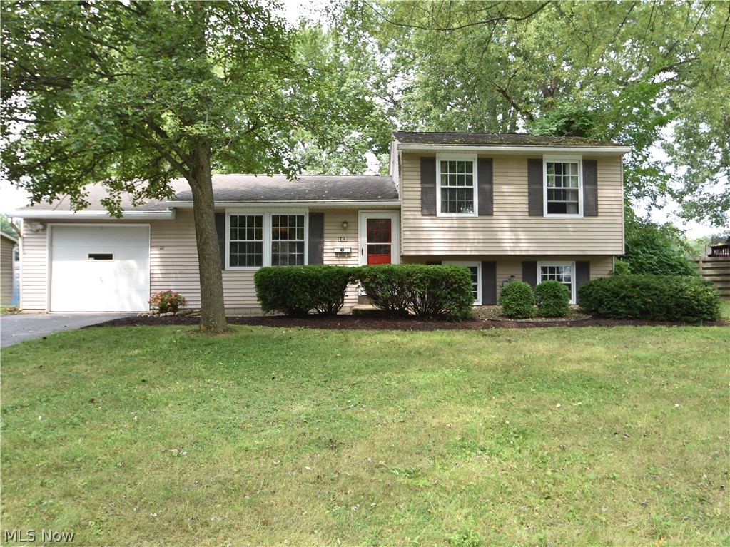 143 Camrose Drive Niles OH 44446