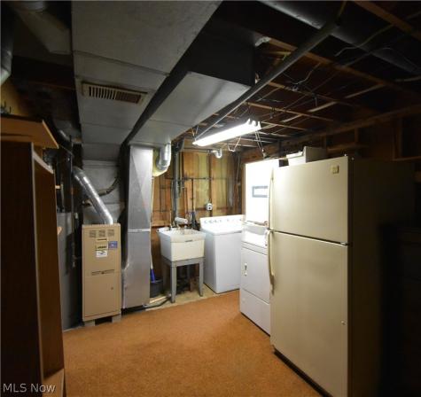 143 Camrose Drive Niles OH 44446