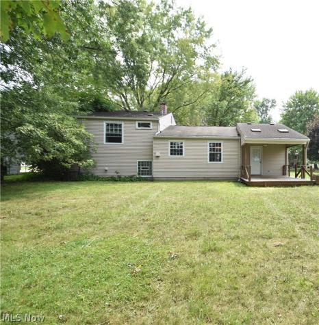 143 Camrose Drive Niles OH 44446