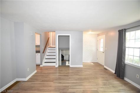 143 Camrose Drive Niles OH 44446
