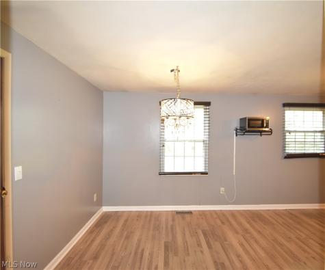 143 Camrose Drive Niles OH 44446
