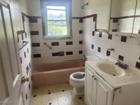 538 W Earle Avenue Youngstown OH 44511