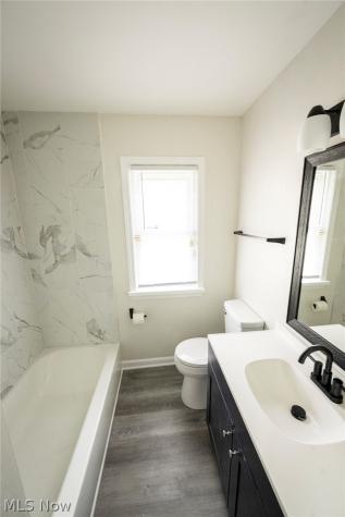 21101 Crystal Avenue Euclid OH 44123