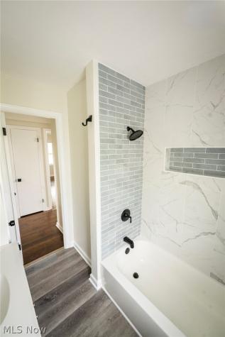 21101 Crystal Avenue Euclid OH 44123