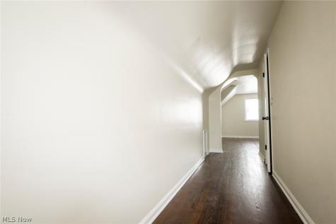 21101 Crystal Avenue Euclid OH 44123