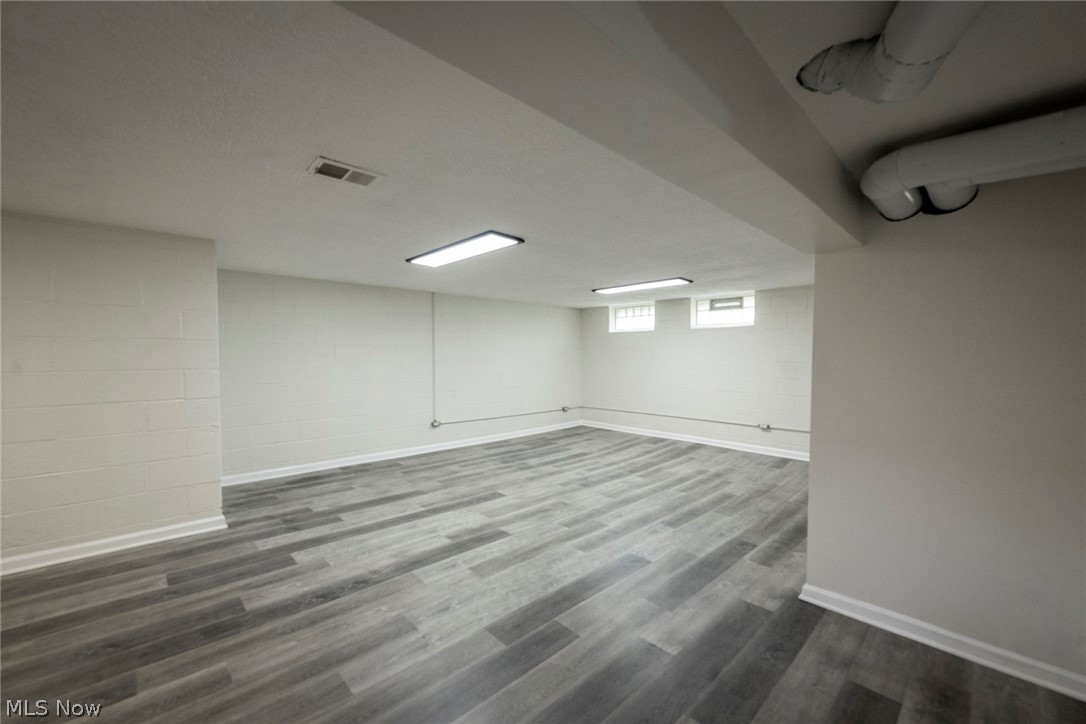 21101 Crystal Avenue Euclid OH 44123