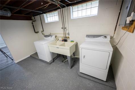 21101 Crystal Avenue Euclid OH 44123