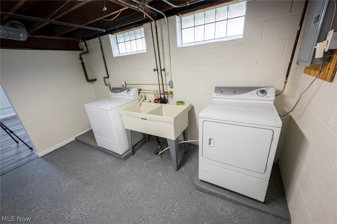 21101 Crystal Avenue Euclid OH 44123