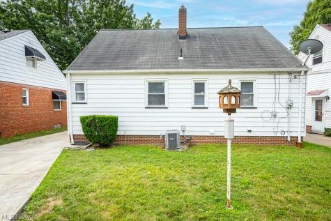 21101 Crystal Avenue Euclid OH 44123
