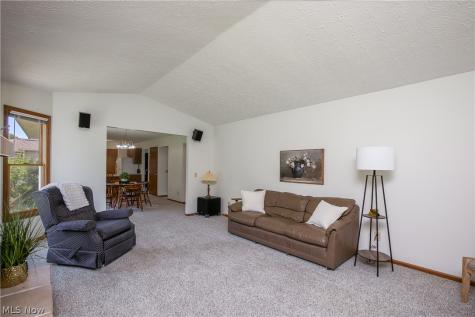 1424 Timbertop Drive Tallmadge OH 44278
