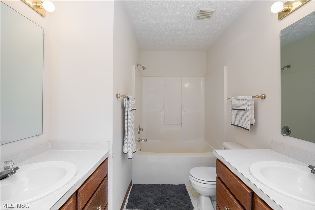 1424 Timbertop Drive Tallmadge OH 44278